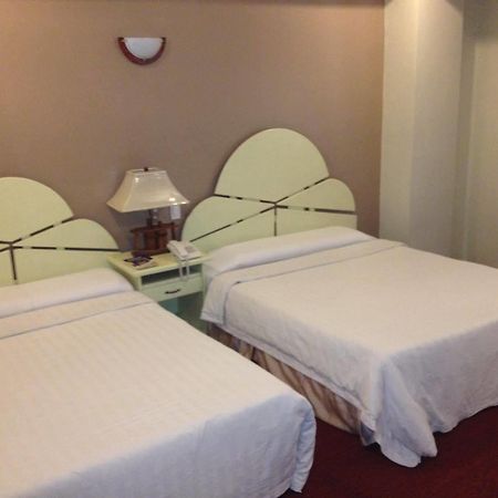 باغيو Prince Plaza Hotel المظهر الخارجي الصورة