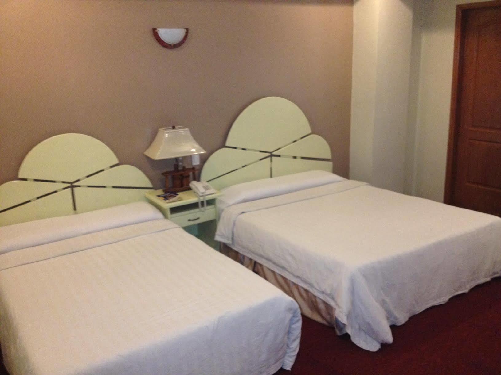 باغيو Prince Plaza Hotel المظهر الخارجي الصورة